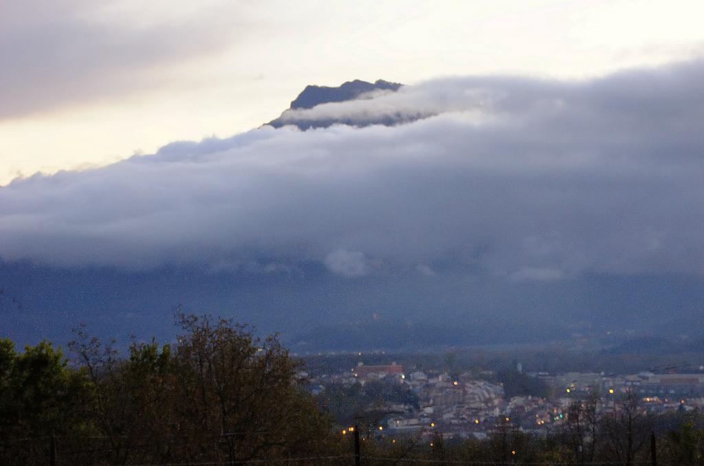 Can Janot Villa Olot Oda fotoğraf
